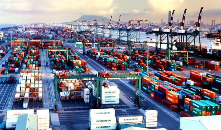 Ciudad Ho Chi Minh creará siete centros de logística