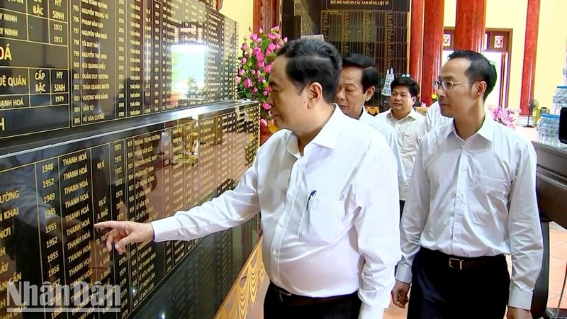 Recuerdan en Vietnam los sacrificios y méritos de los soldados caídos durante la guerra