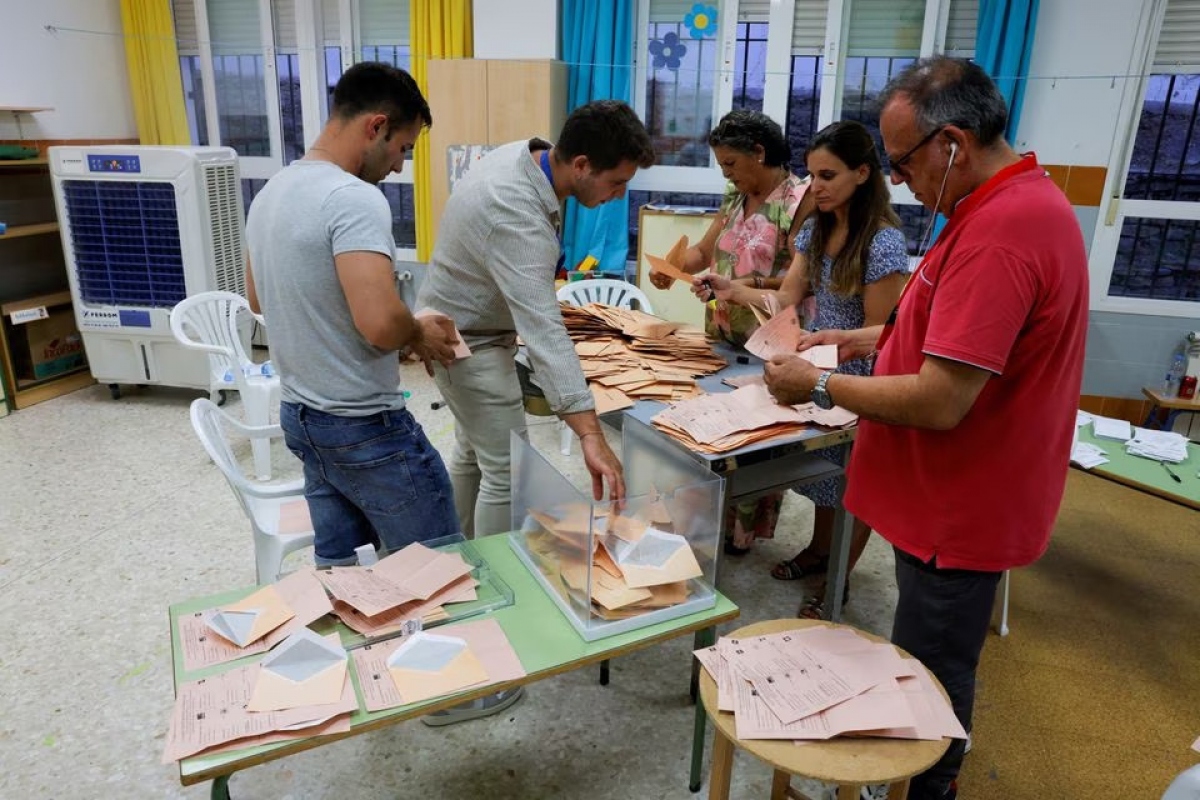 Elecciones en España: tensa pugna entre Partido Socialista y Partido Popular y ninguno alcanza mayoría