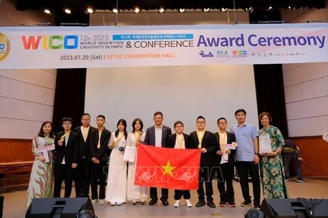 Alumnos de Hanói triunfan en Olimpiada Mundial de Invención y Creatividad 2023