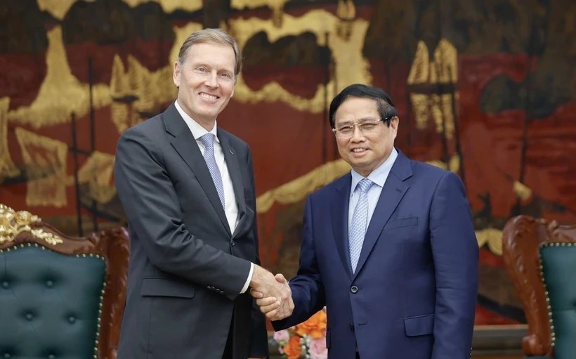 Vietnam aboga por recibir asistencia de Airbus en desarrollo del sector de aviación