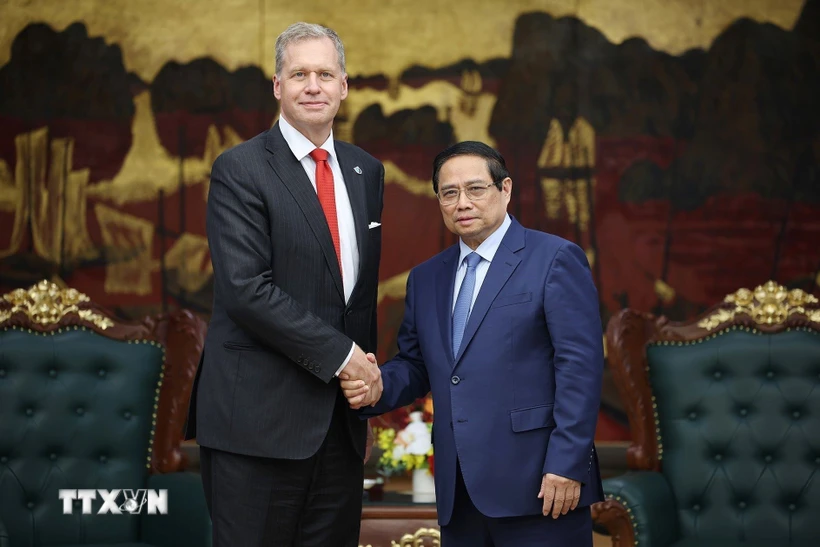 Vietnam propone a Excelerate Energy cooperar en la construcción de un centro regional de distribución de GNL