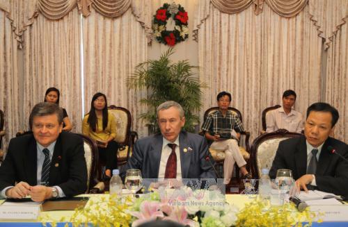 Pemimpin kota Ho Chi Minh menerima delegasi Partai Negara Rusia Bersatu