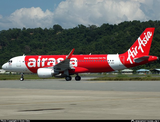 Perusahaan penerbangan AirAsia membuka kampanye mencari pesawat terbang yang hilang