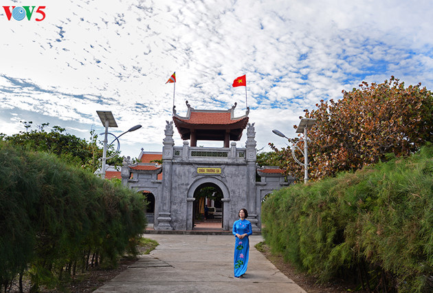 Agama Budha Vietnam berjalan seperjalan dan berkembang dengan bangsa