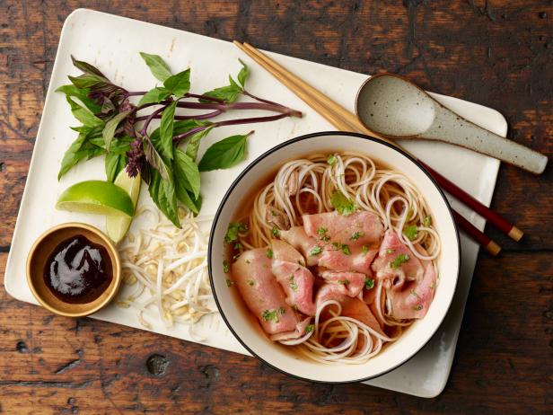 Perkenalan sepintas lintas tentang masakan-masakan jalanan di Vietnam