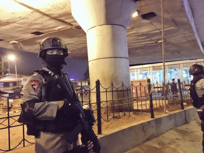 В Джакарте прогремели два взрыва