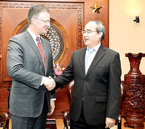 Руководитель г.Хошимина высоко оценивает многостороннее сотрудничество между Вьетнамом и США