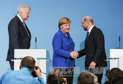 Объединение немецких профсоюзов призвало СПДГ поддержать соглашение о коалиционном правительстве