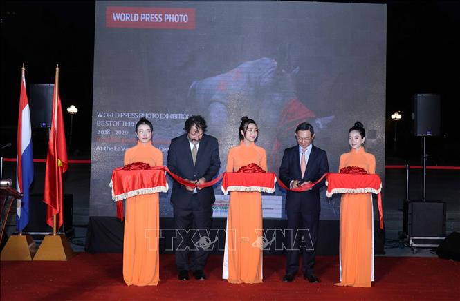 Выставка «Лучшие журналистские фотографии 2018-2020 годов»