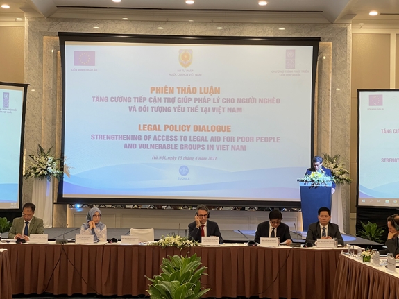 Повышение качества оказания юридической помощи бедным и уязвимым людям