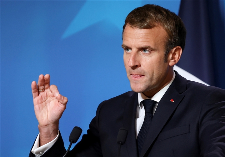 Лидеры Франции и Китая обсудили по телефону отношения между ЕС и Китаем