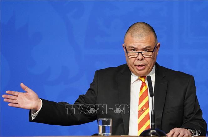 Профессор вьетнамского происхождения удостоен титула рыцаря королевы Англии