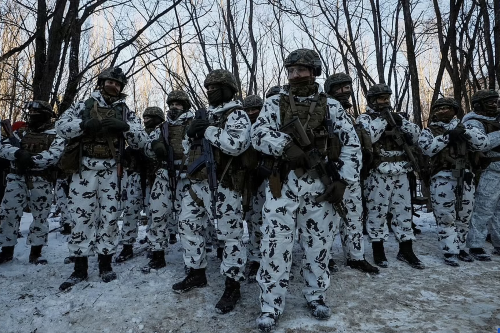 Еще многие страны призвали своих граждан покинуть Украину