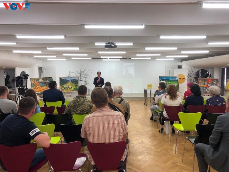 Презентация книги «Лук Ван Тиен» вьетнамского поэта Нгуен Динь Чиеу в Украине