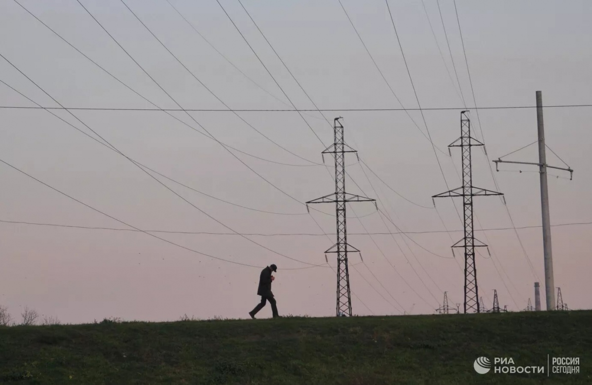 Украина приостанавливает экспорт электроэнергии в ЕС