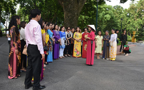 khoi nguon cam hung cho giao vien day tieng viet o nuoc ngoai hinh 1