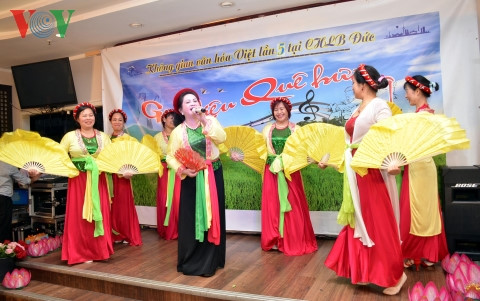 ky niem lan thu 5 chuong trinh khong gian van hoa viet tai berlin hinh 6