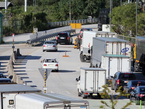 สาธารณรัฐเกาหลีและสาธารณรัฐประชาธิปไตยประชาชนเกาหลีหารือเกี่ยวกับนิคมอุตสาหกรรม