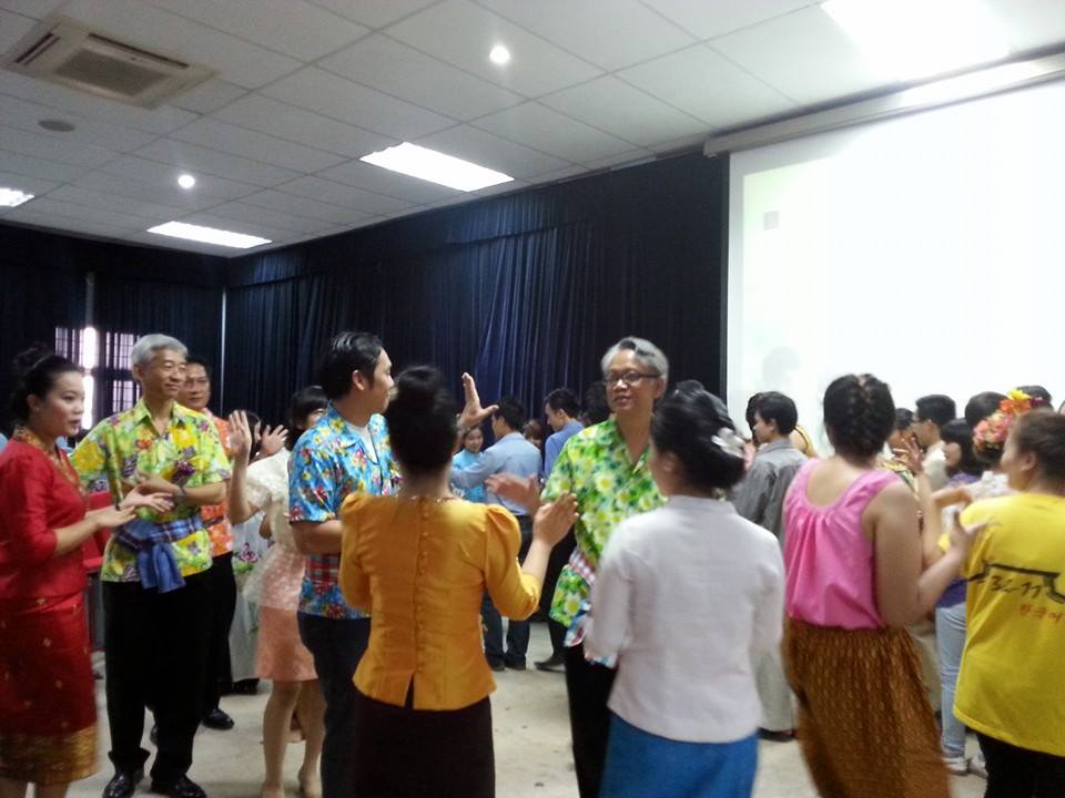 สานสัมพันธ์ สำราญใจ ไทยลาวเวียด