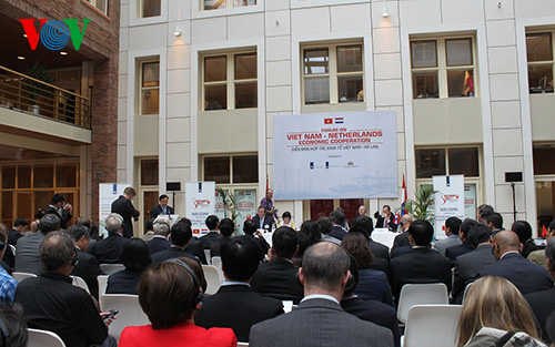 รองนายกรัฐมนตรีหว่างจุงหายเยือนประเทศฟินแลนด์อย่างเป็นทางการ