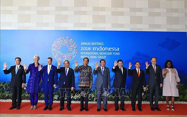 นายกรัฐมนตรีเหงียนซวนฟุ๊กเข้าร่วมการประชุมประจำปี IMF-WB ปี 2018