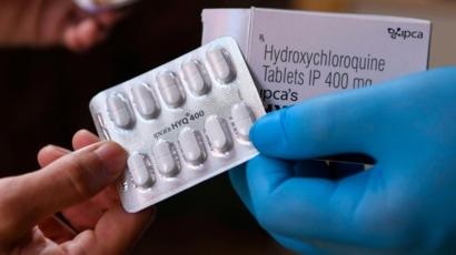 องค์การอนามัยโลกได้ระงับการนำยา hydroxychloroquine มาทดลองรักษาผู้ป่วยโรคโควิด-19
