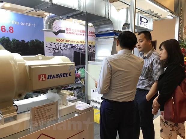 มูลค่าการส่งออกโทรศัพท์มือถือและอุปกรณ์ของเวียดนามในช่วง 5 เดือนที่ผ่านมาได้บรรลุกว่า 1 หมื่น 7 พันล้านดอลลาร์สหรัฐ