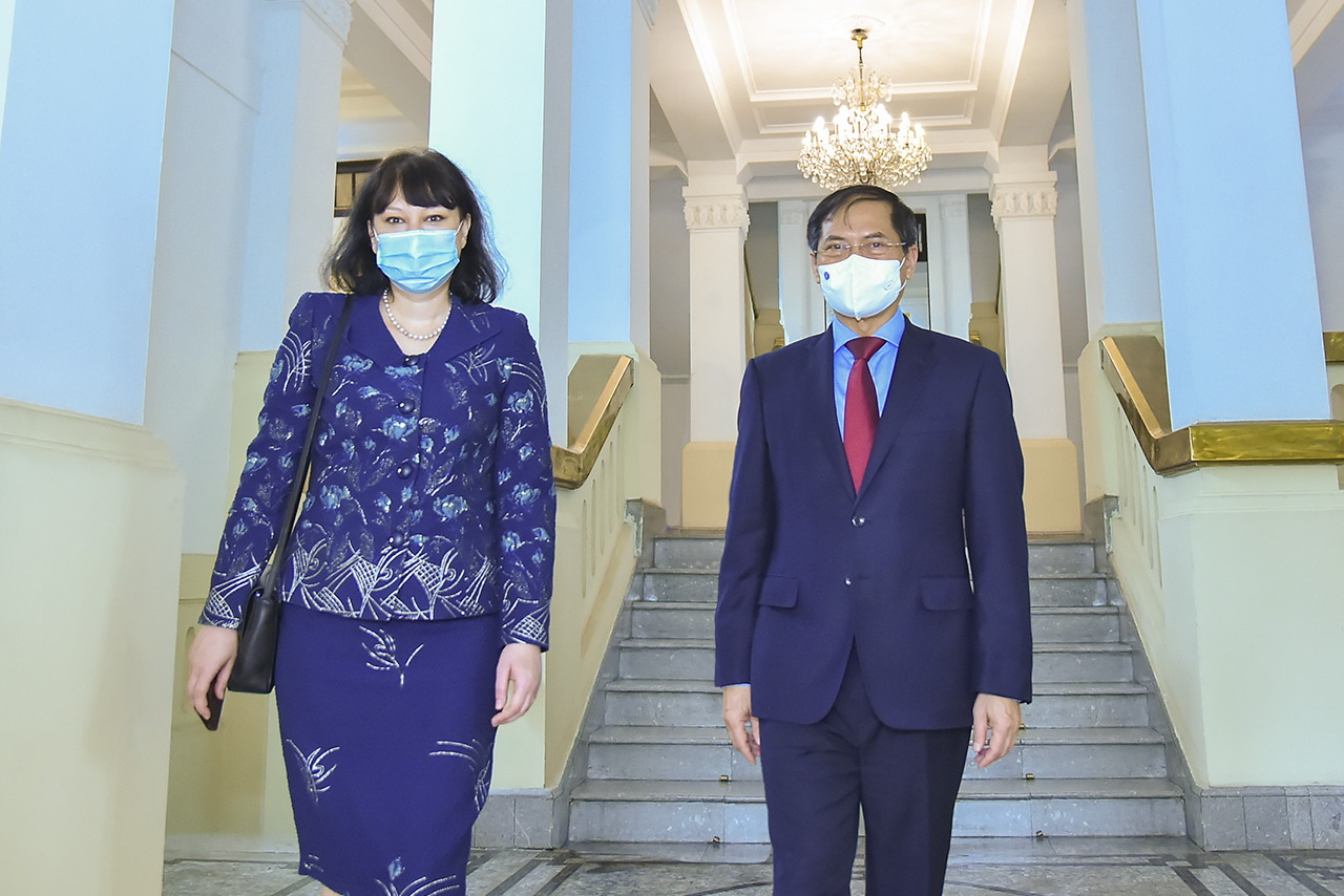 กระชับความสัมพันธ์มิตรภาพที่มีมาช้านานและความร่วมมือระหว่างเวียดนามกับโรมาเนีย