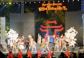 วสันต์ฤดูในบ้านเกิด สร้างความอบอุ่นใจให้แก่ชาวเวียดนามที่อาศัยในต่างประเทศ