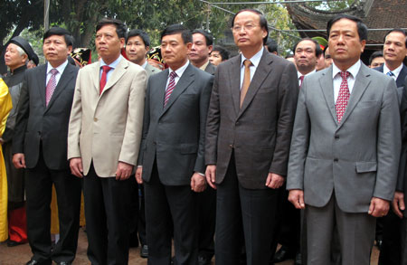 พิธีจุดธูปเทียนรำลึกบูรพกษัตริย์ราชวงค์Lý