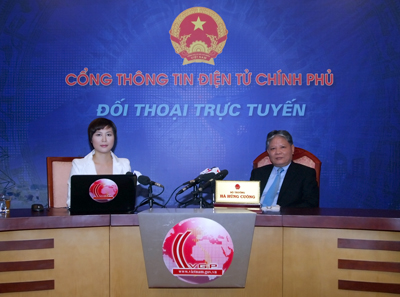 รัฐมนตรีกระทรวงยุติธรรมเวียดนามสนทนาonlineกับประชาชน