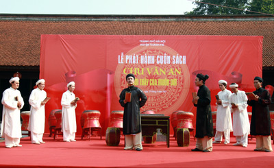 พิมพ์จำหน่ายหนังสือ“Chu Văn Anปรมาจารย์ของลูกศิษย์ทุกรุ่นตลอดกาล”