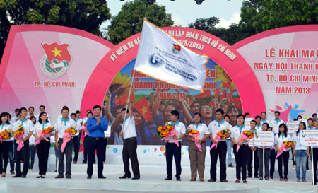 กิจกรรมรำลึกครบรอบ๘๒ปีวันก่อตั้งกองเยาวชนคอมมิวนิสต์โฮจิมินห์
