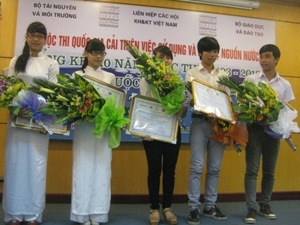 มอบรางวัลการแข่งขันระดับชาติ เกี่ยวกับการปรับปรุงการใช้และปกป้องแหล่งน้ำ