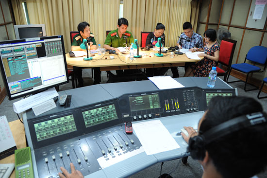 กิจกรรมรำลึกครบรอบ๖๕ปีวันประธานโฮจิมินห์ออกคำเรียกร้องแข่งขันรักชาติ