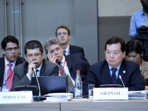 เวียดนามเข้าร่วมการประชุมเกี่ยวกับชมรมชาวเวียดนามที่อาศัยในต่างประเทศ ณ ฝรั่งเศส