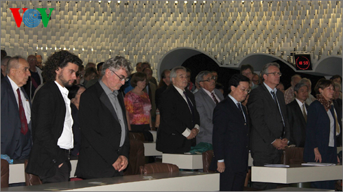 กิจกรรมไว้อาลัยพลเอกหวอเงียนยาปทั้งภายในและต่างประเทศ