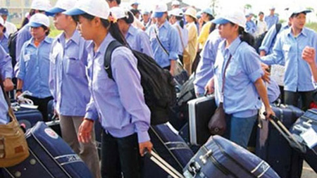 การสัมมนาเกี่ยวกับการปกป้องสิทธิของแรงงานสตรีที่ทำงานในต่างประเทศ