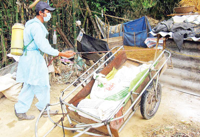 เร่งรัดการป้องกันโรคไข้หวัดในคนและในสัตว์ในท้องถิ่นต่างๆ
