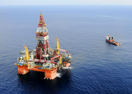 จีนแถลงข่าวต่อสื่อมวลชนเพื่อแก้ต่างให้แก่การเคลื่อนไหวของแท่นขุดเจาะไหหยาง981