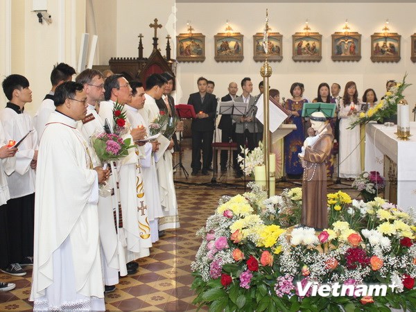 ชมรมชาวเวียดนามที่อาศัยในประเทศเยอรมนีและสาธารณรัฐเช็กประท้วงจีนต่อไป