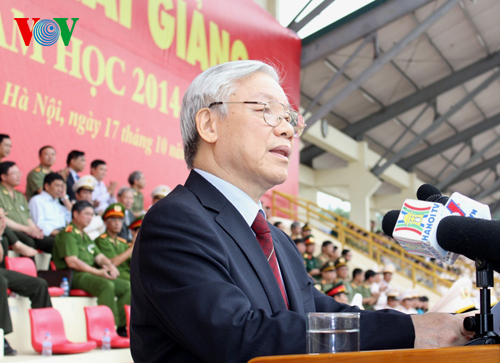 เลขาธิการใหญ่พรรคเข้าร่วมพิธีเปิดปีการศึกษาใหม่ของสถาบันความมั่นคงประชาชน