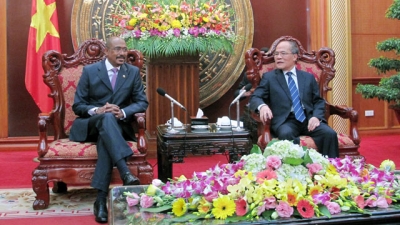 เวียดนามจะใช้ทุกแหล่งพลังเพื่อผลักดันการป้องกันและแก้ไขปัญหาHIVและโรคเอดส์