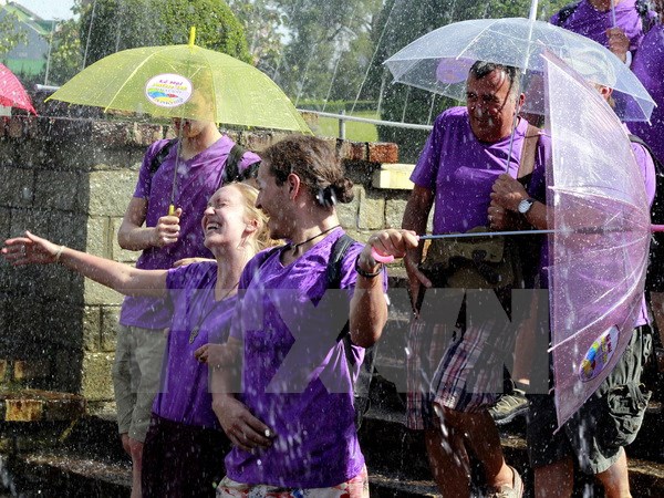 จังหวัดเลิมด่งวางเป้าหมายไว้ว่า ในปี๒๐๑๕จะต้อนรับนักท่องเที่ยว๕ล้านคน