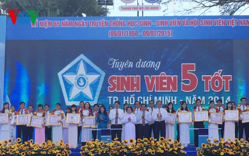 เยาวชนมีบทบาทสำคัญในการพัฒนาประเทศ