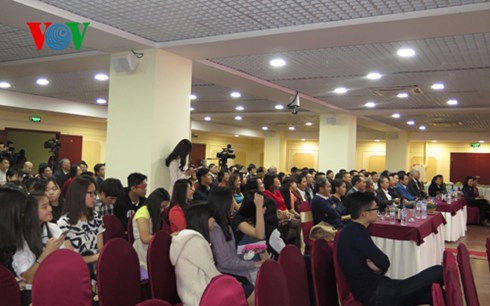 qua tang nhung nguoi phu nu muu sinh noi dat khach hinh 4