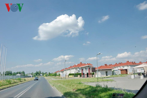 cho nguoi viet tai warszawa- thu do cua ba lan hinh 0