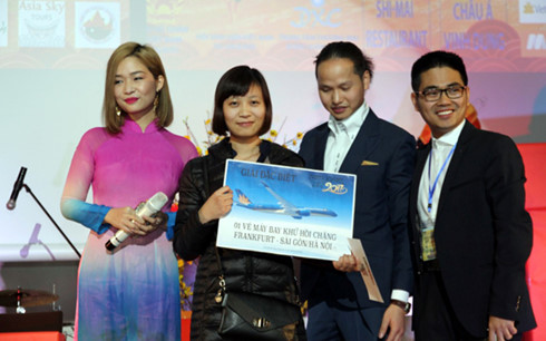 cong dong sinh vien viet nam tai duc tung bung don nam dinh dau hinh 4