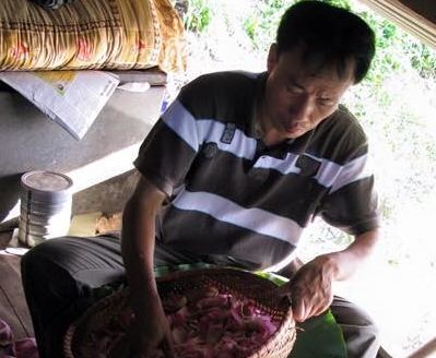 หวูแองต๊วน-ผู้สืบทอดภูมิปัญญาการทำชากลิ่นดอกบัว